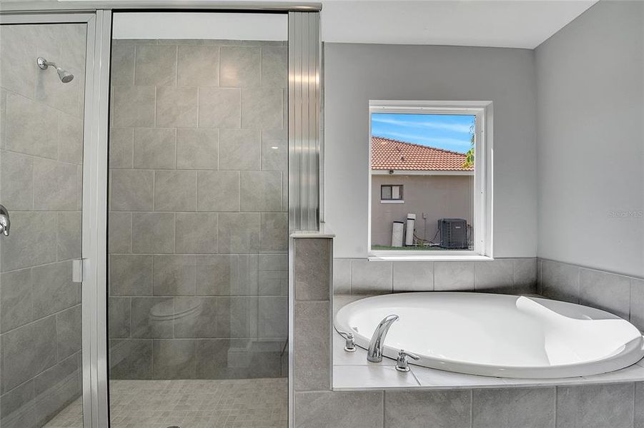 Furnished interior view inside a new home in , Kissimmee (Image 10).