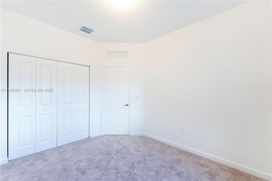 Spacious, unfurnished interior of a new home in , Lauderhill (Image 27).