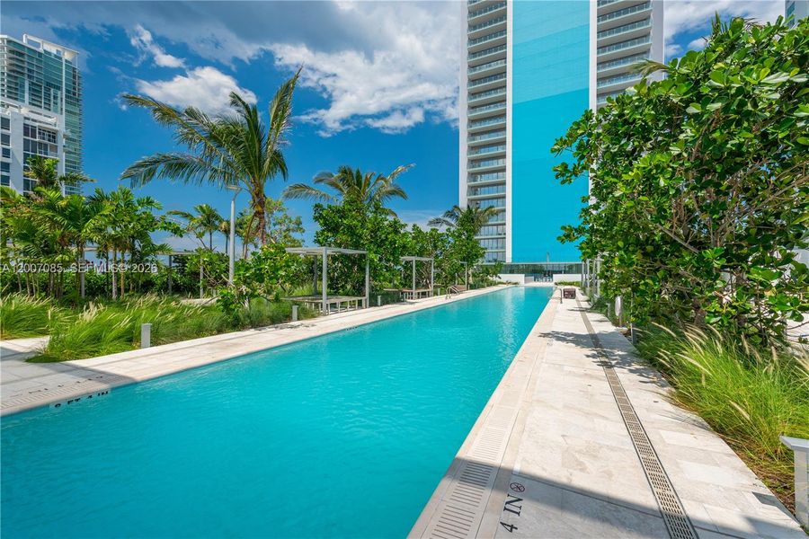 Condo located in Miami, FL showcasing its design and architecture (Image 3). Condo located in Miami, FL showcasing its design and architecture (Image 3).