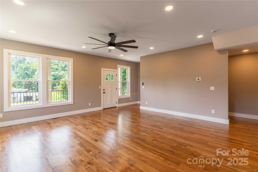 Spacious, unfurnished interior of a new home in , Asheville (Image 20).