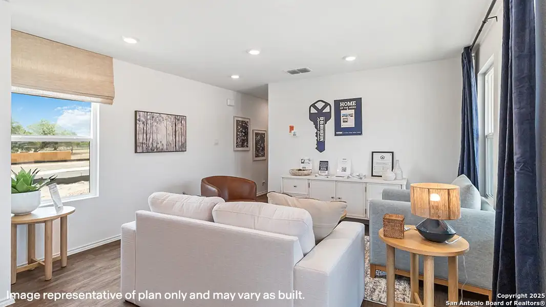 Furnished interior view inside a new home in Sonora, San Antonio (Image 3).