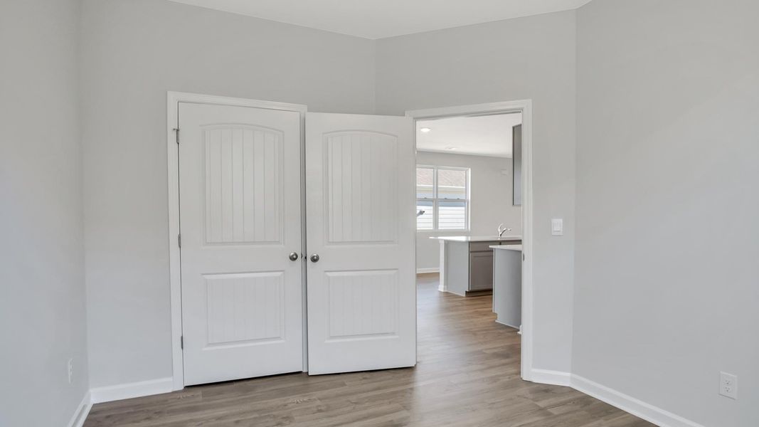 Spacious, unfurnished interior of a new home in Nexus South, Gallatin (Image 20).