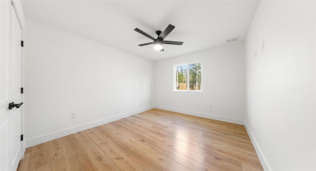 Spacious, unfurnished interior of a new home in , Bastrop (Image 23).