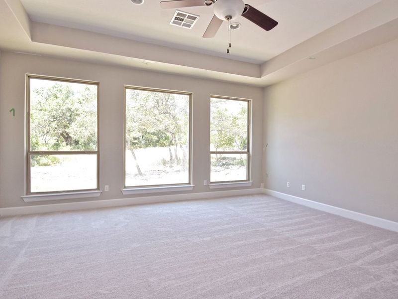 Representative unfurnished interior of a home built from the San Simeon I by Giddens Homes in Clearwater Ranch, Liberty Hill (Image 411).