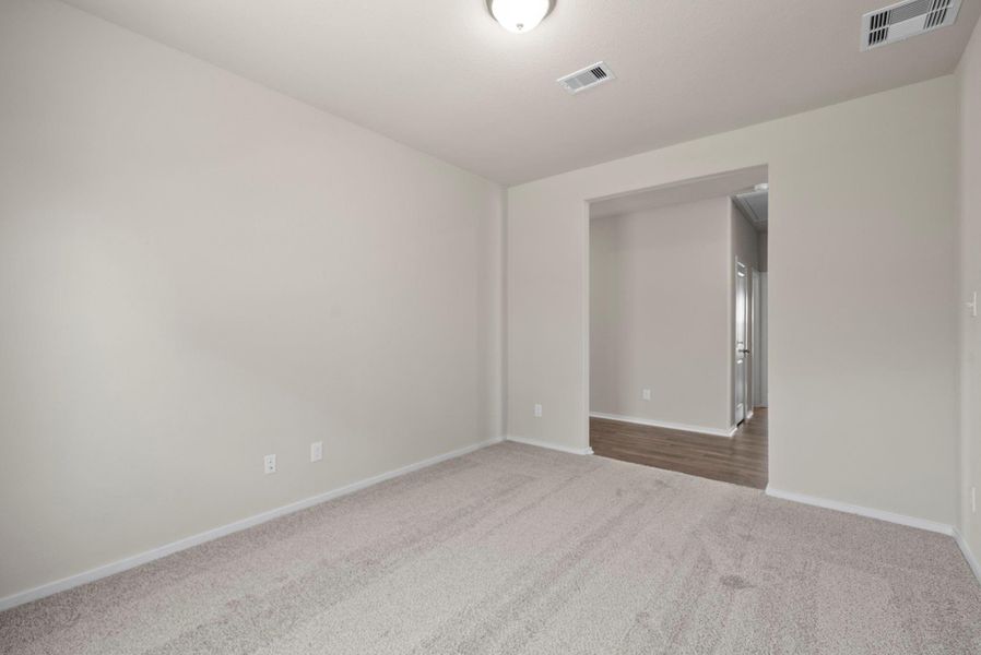 Spacious, unfurnished interior of a new home in Windcress, Cove (Image 27).