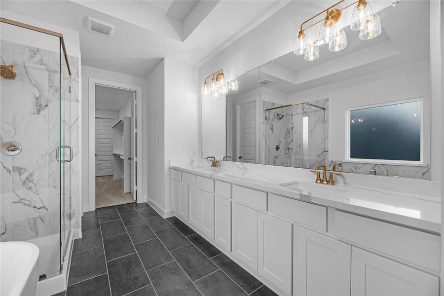 Representative image. Features, selections and colors may vary.