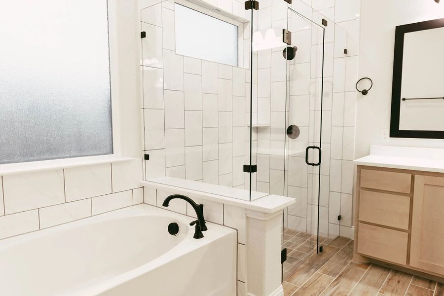 Representative furnished interior of a home built from the Keystone by Stonehollow Homes in Sister Grove II, Van Alstyne (Image 9).
