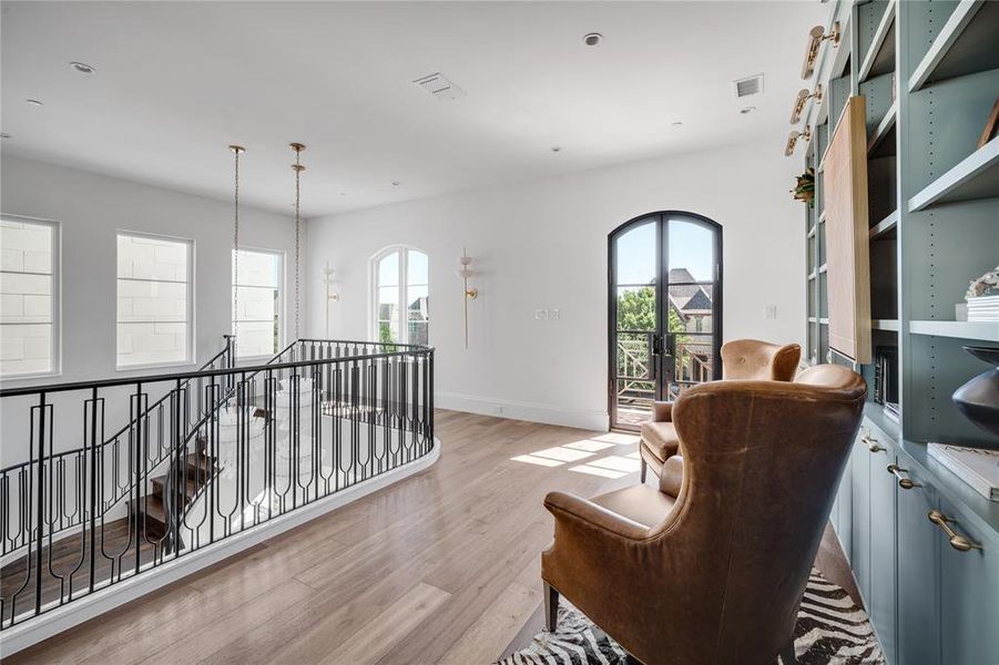 Furnished interior view inside a new home in , Southlake (Image 27).