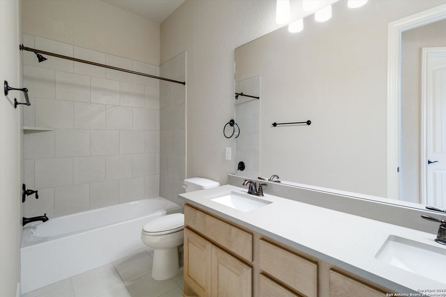 Furnished interior view inside a new home in Johnson Ranch, Bulverde (Image 8).