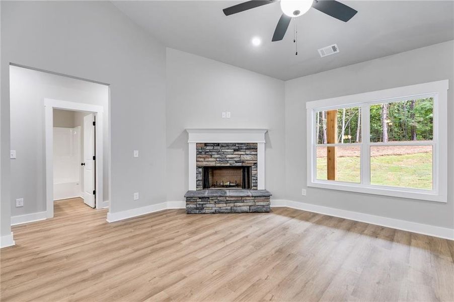 Spacious, unfurnished interior of a new home in , Buchanan (Image 43).