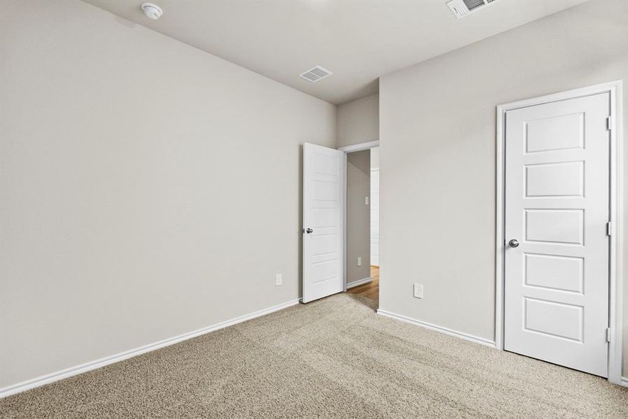 Spacious, unfurnished interior of a new home in , Fort Worth (Image 21).