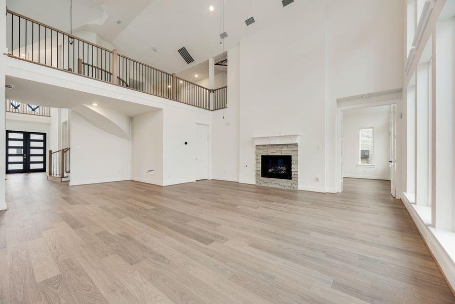 Spacious, unfurnished interior of a new home in Grand Estates of Anna, Anna (Image 28).