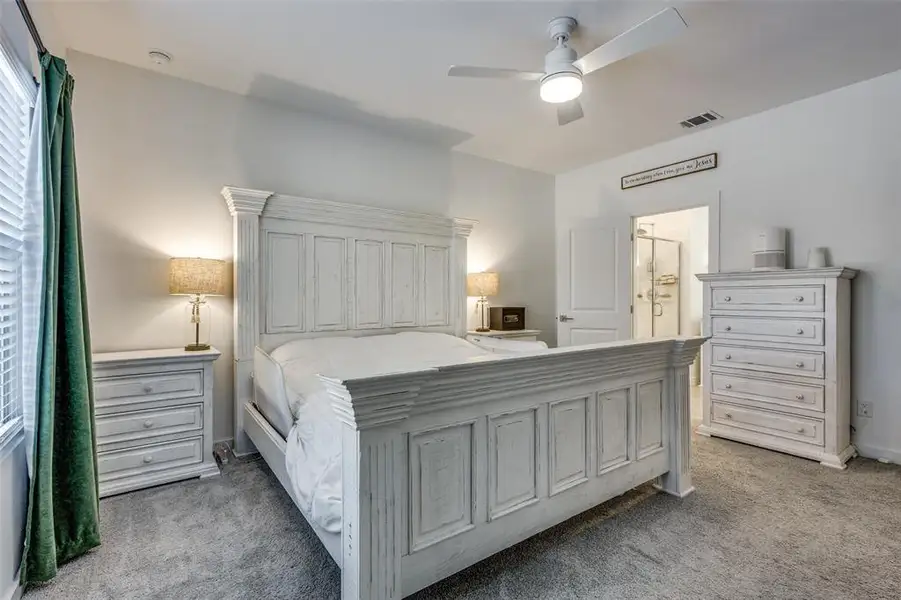 Furnished interior view inside a new home in Rolling Ridge, Van Alstyne (Image 15). Furnished interior view inside a new home in Rolling Ridge, Van Alstyne (Image 15).