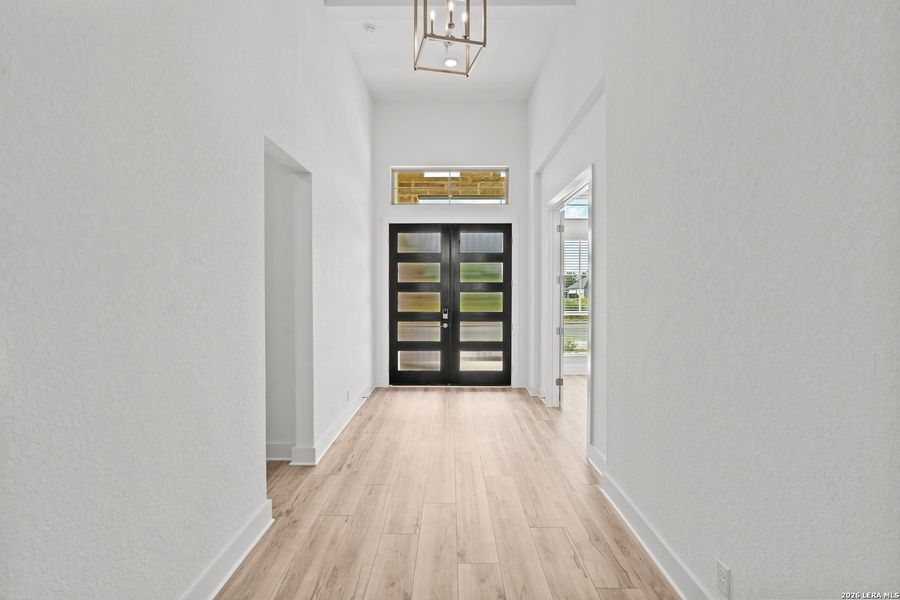 Spacious, unfurnished interior of a new home in , San Antonio (Image 17). Spacious, unfurnished interior of a new home in , San Antonio (Image 17).