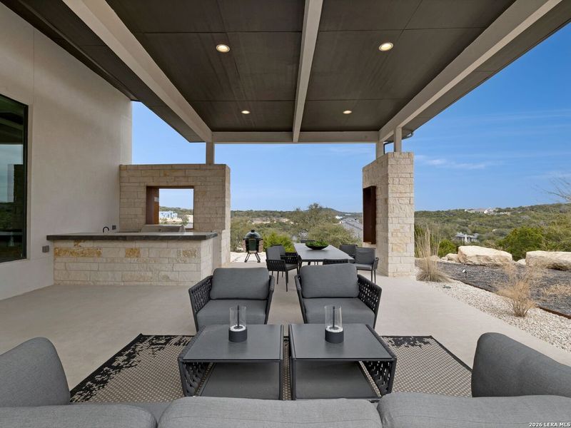 Exterior details and patio area of a home in , San Antonio (Image 23).