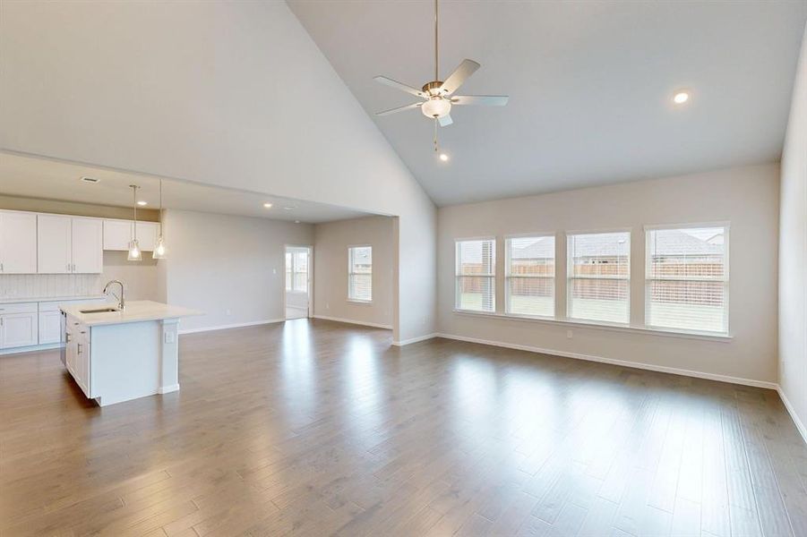 Spacious, unfurnished interior of a new home in The Preserve, Justin (Image 20).