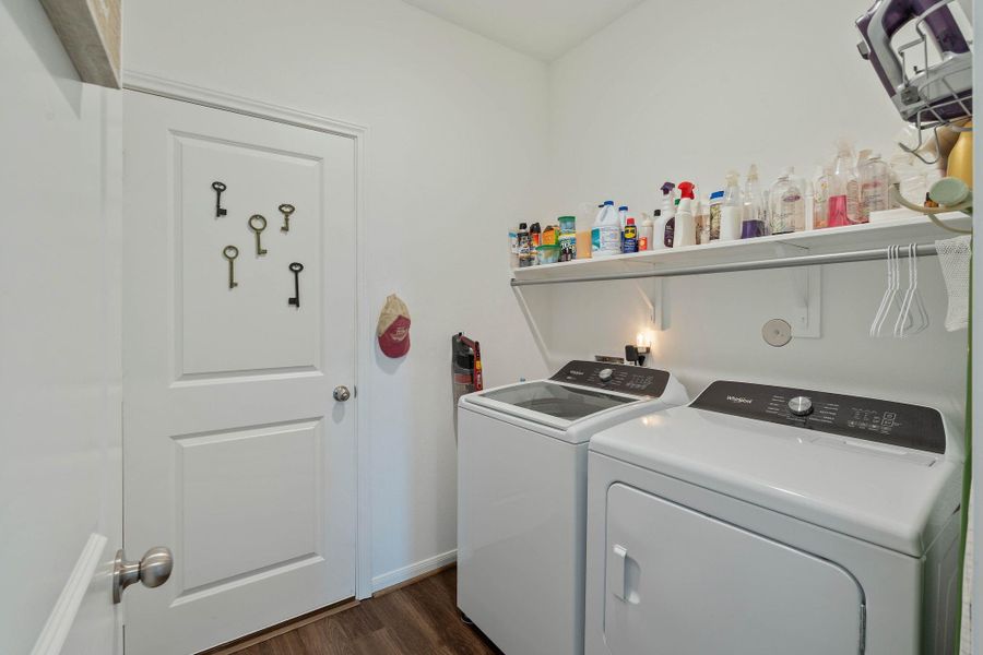Furnished interior view inside a new home in The Pines At Seven Coves, Willis (Image 23). Furnished interior view inside a new home in The Pines At Seven Coves, Willis (Image 23).