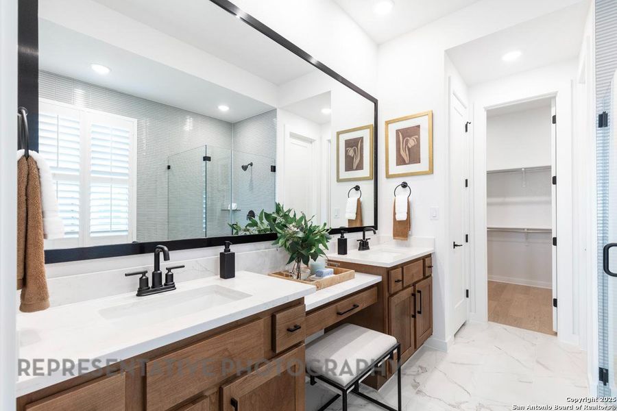 Furnished interior view inside a new home in Homestead, Schertz (Image 18).
