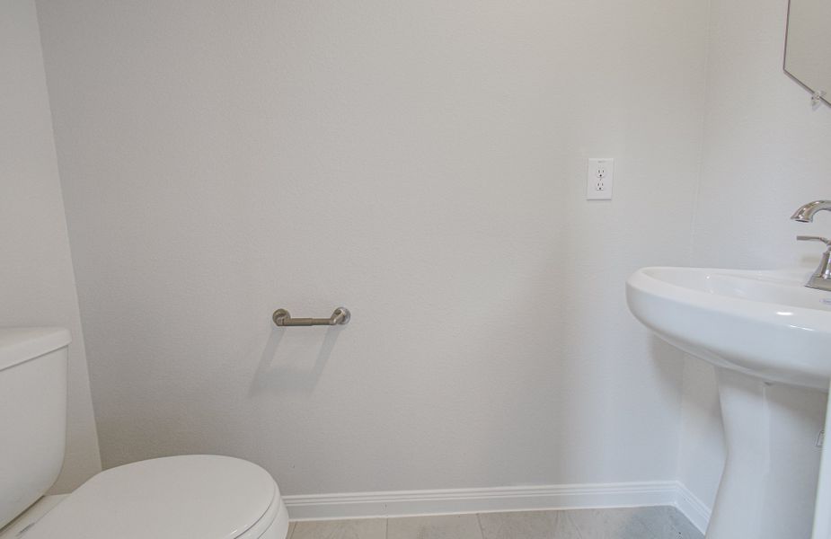 Close-up of interior finishes inside a home in Aldine Pines, Houston (Image 18).