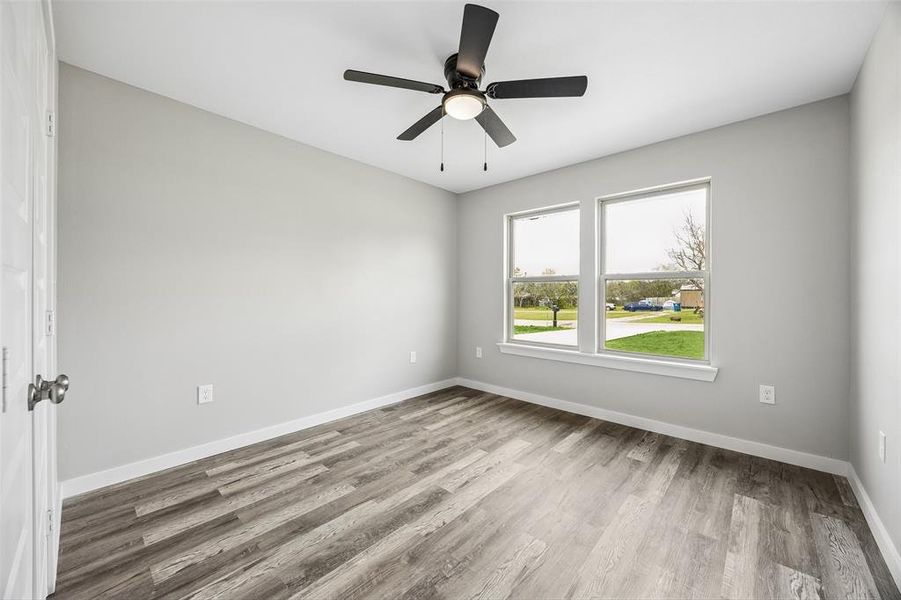 Spacious, unfurnished interior of a new home in , Itasca (Image 27).