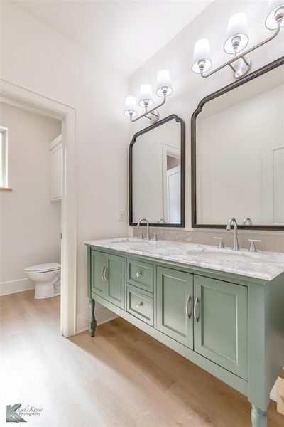 Furnished interior view inside a new home in , Abilene (Image 6).