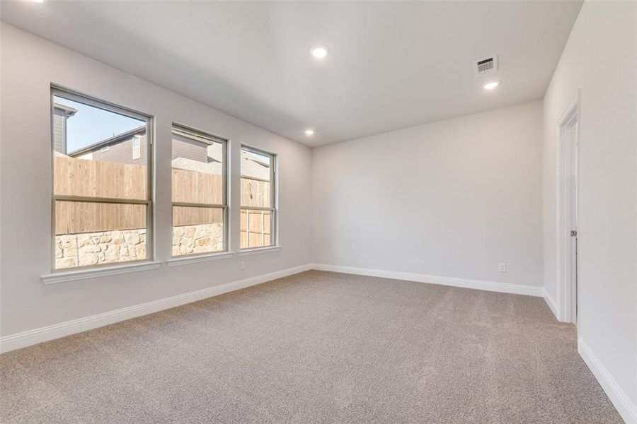 Spacious, unfurnished interior of a new home in Villages of Hurricane Creek, Anna (Image 15). Spacious, unfurnished interior of a new home in Villages of Hurricane Creek, Anna (Image 15).