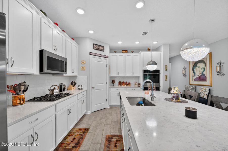 Furnished interior view inside a new home in , Yulee (Image 10).