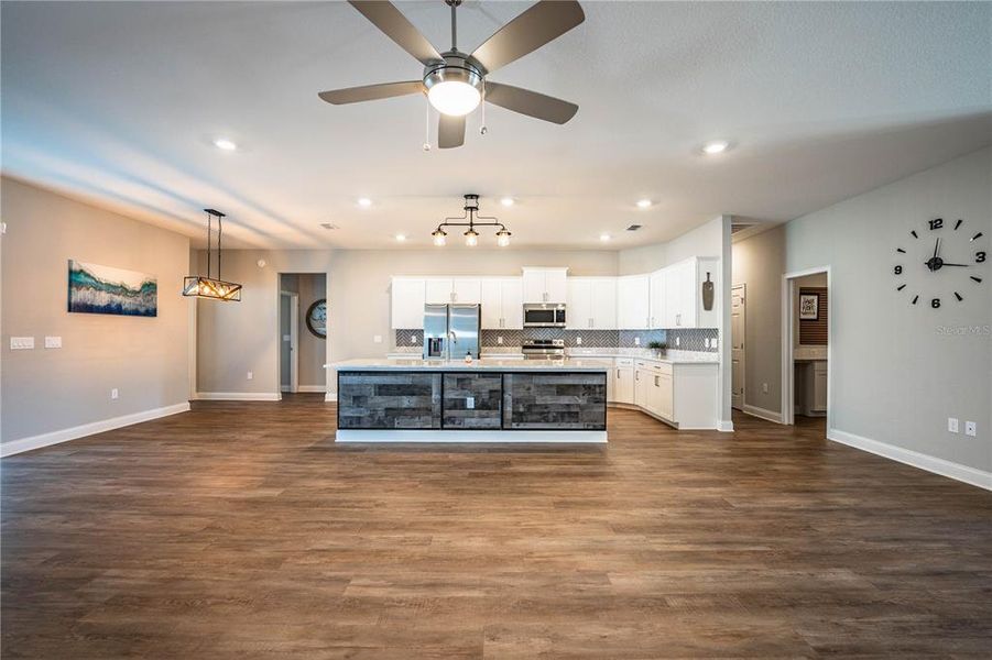 Furnished interior view inside a new home in , Lakeland (Image 33).
