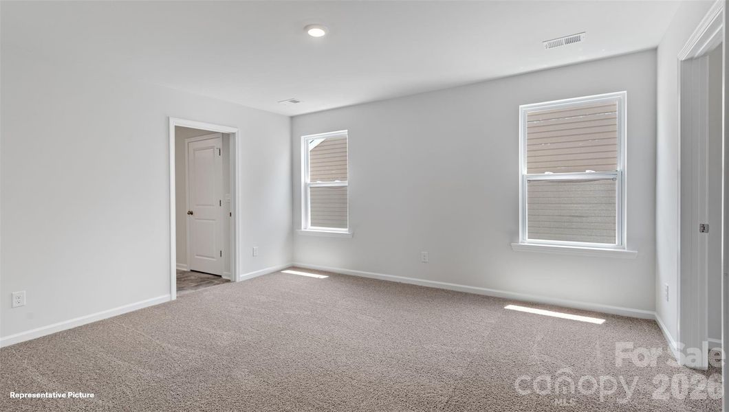 Spacious, unfurnished interior of a new home in The Hamptons at Hickory, Hickory (Image 18).