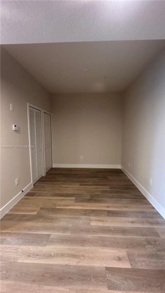 Spacious, unfurnished interior of a new home in , Orlando (Image 6).