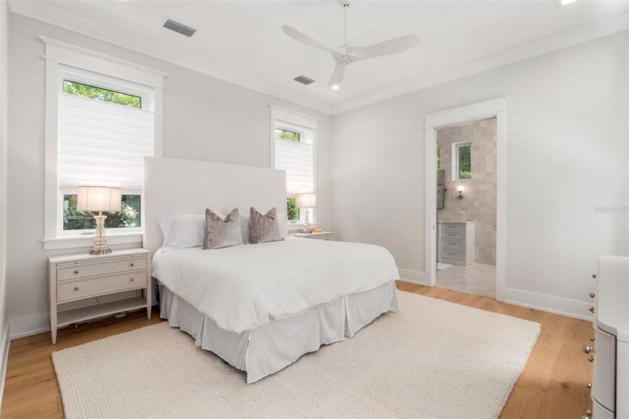 Furnished interior view inside a new home in , Gainesville (Image 46).