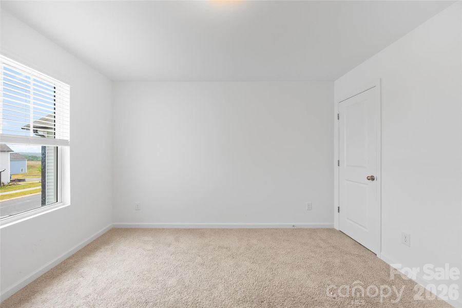 Spacious, unfurnished interior of a new home in Morgan Hills, Albemarle (Image 19).