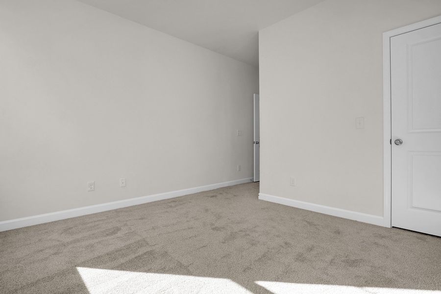 Spacious, unfurnished interior of a new home in Grand Park, Leland (Image 39).