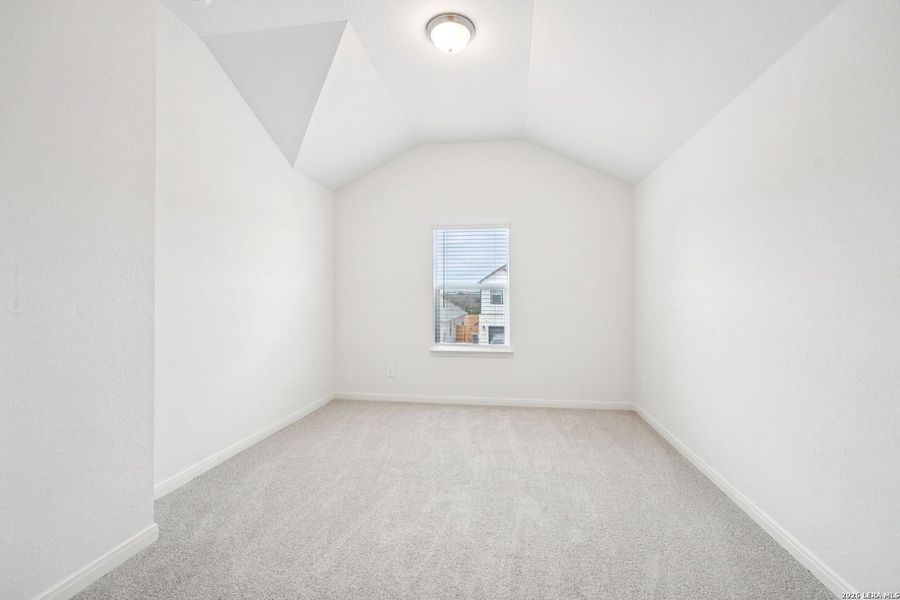 Spacious, unfurnished interior of a new home in Estancia Ranch - Classic Series, San Antonio (Image 41).