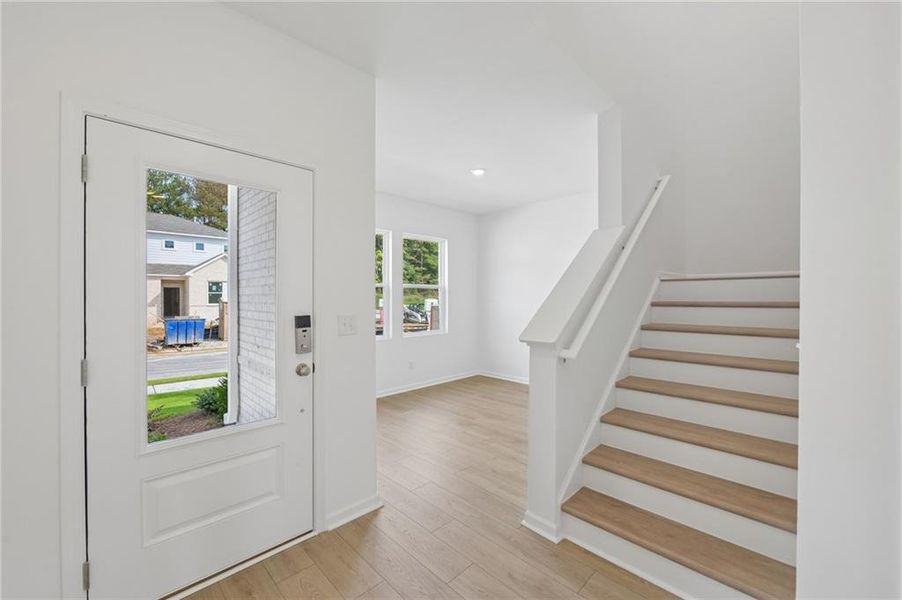 Spacious, unfurnished interior of a new home in Windance Lake, Loganville (Image 17). Spacious, unfurnished interior of a new home in Windance Lake, Loganville (Image 17).