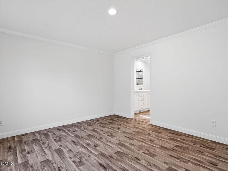 017-1280x960-primary-br