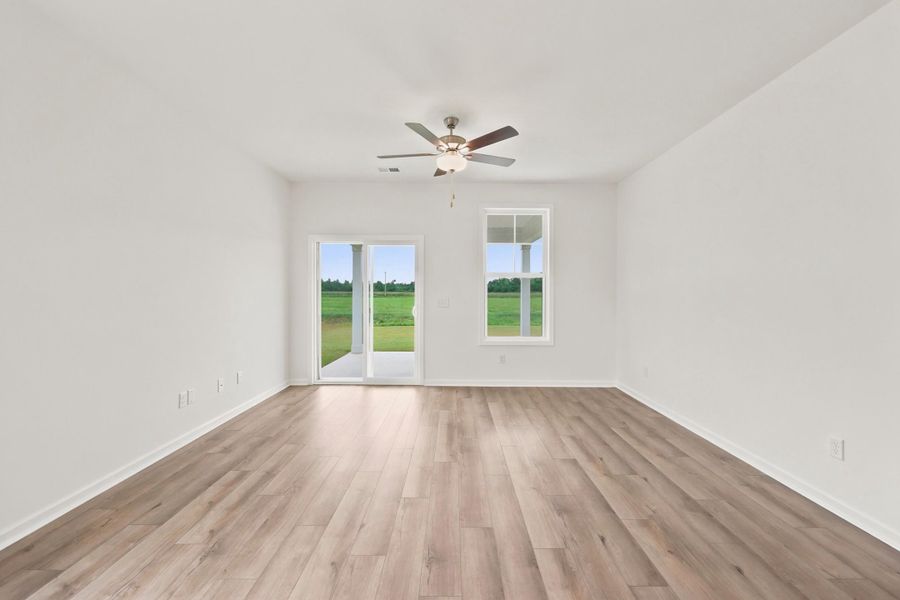 Spacious, unfurnished interior of a new home in Edgefield, Loris (Image 21). Spacious, unfurnished interior of a new home in Edgefield, Loris (Image 21).