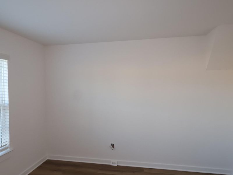 Spacious, unfurnished interior of a new home in Sorella, Tomball (Image 30).