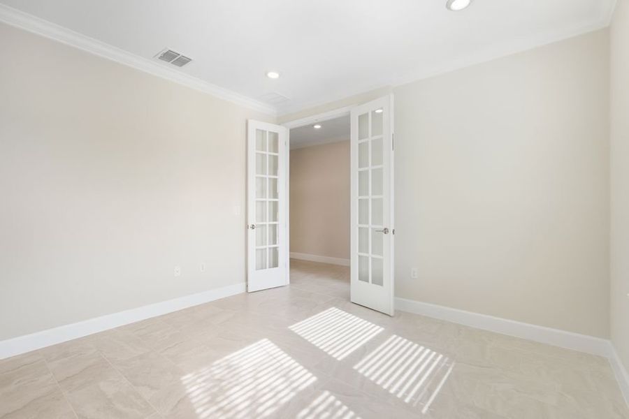 Spacious, unfurnished interior of a new home in Headwaters at Lofton Creek, Yulee (Image 25). Spacious, unfurnished interior of a new home in Headwaters at Lofton Creek, Yulee (Image 25).