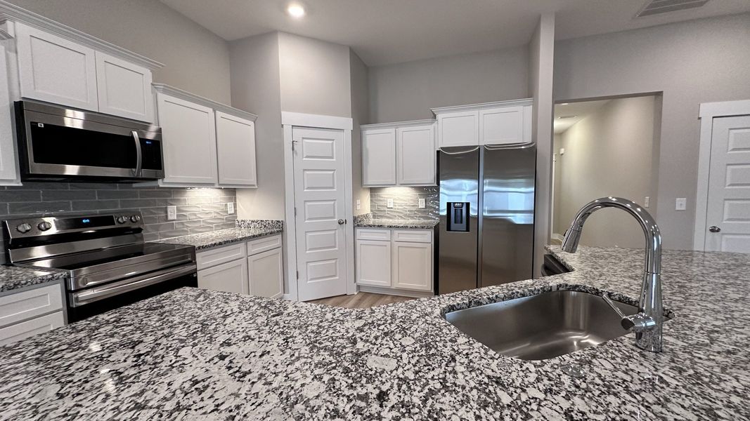Furnished interior view inside a new home in Veterans Cove, Murfreesboro (Image 17).