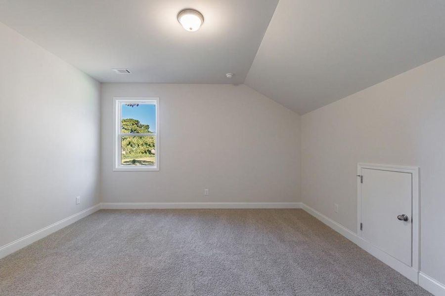 Spacious, unfurnished interior of a new home in , Buford (Image 35).