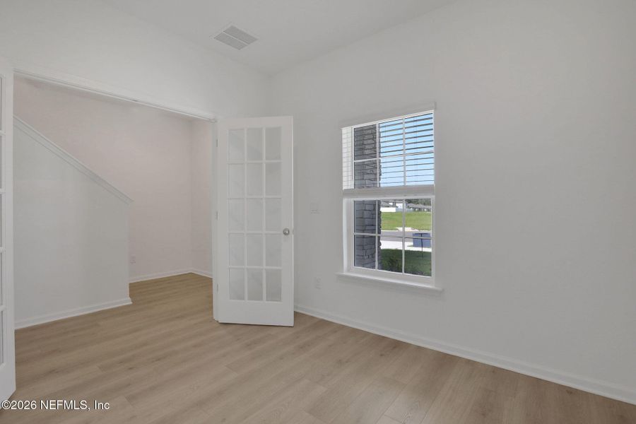 Spacious, unfurnished interior of a new home in Jennings Farm, Middleburg (Image 47). Spacious, unfurnished interior of a new home in Jennings Farm, Middleburg (Image 47).