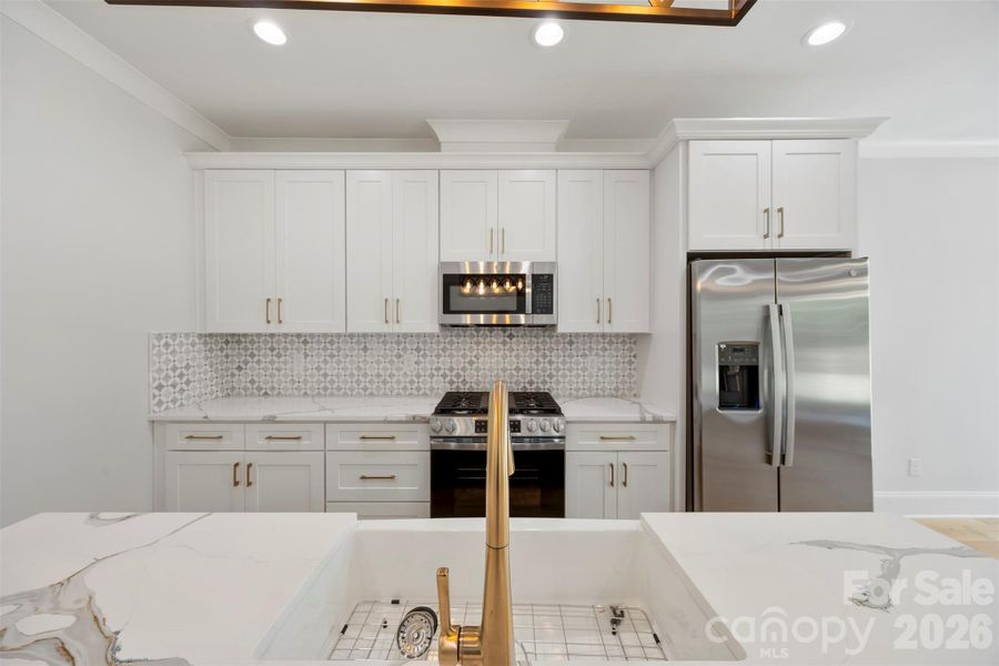 1329 Condon St, Charlotte, NC 28216