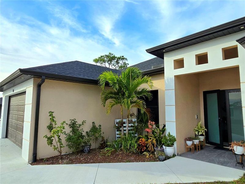 Exterior details and patio area of a home in , Lehigh Acres (Image 23).