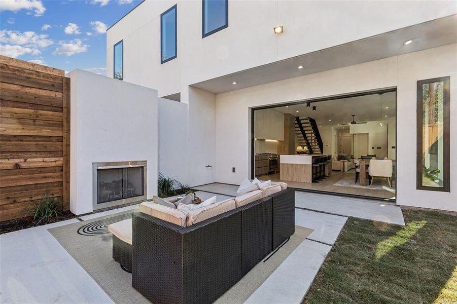 Exterior details and patio area of a home in , Dallas (Image 3).