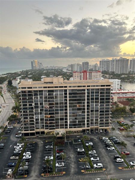 Condo located in Hallandale Beach, FL showcasing its design and architecture (Image 3).