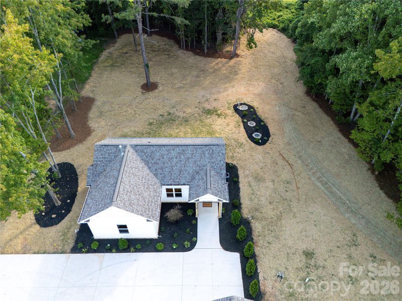 2nd Living Quarters large backyard
