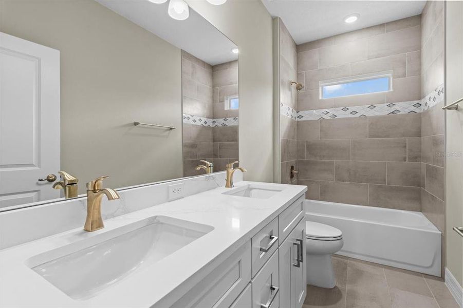 Furnished interior view inside a new home in , Ocala (Image 8).