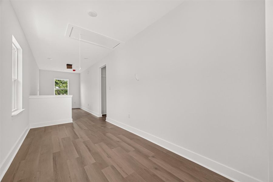 Spacious, unfurnished interior of a new home in , Spring (Image 29).