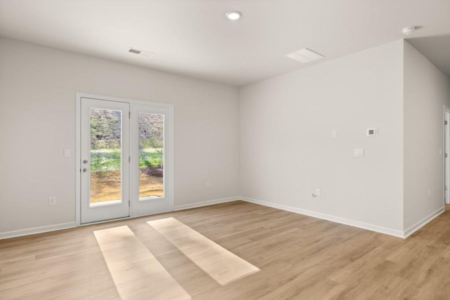 Spacious, unfurnished interior of a new home in Oconee Overlook, Gainesville (Image 39). Spacious, unfurnished interior of a new home in Oconee Overlook, Gainesville (Image 39).